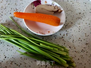 香芹拌胡萝卜的做法步骤：1