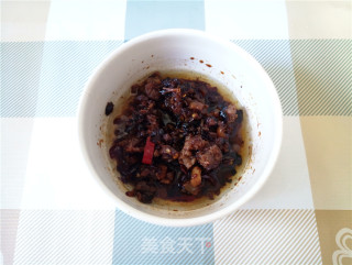 海鲜酱炒粉条的做法步骤：5