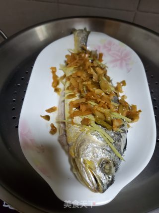 榨菜蒸黄花鱼的做法步骤：7