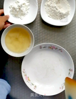 面拖小黄鱼的做法步骤：2