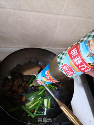 葱烧木耳的做法步骤：6