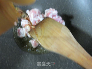 蚝油五花肉焖芸豆的做法步骤：4