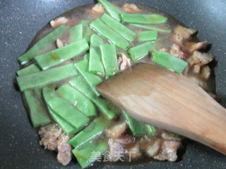 蚝油五花肉焖芸豆的做法步骤：10