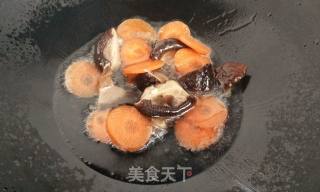 两青混炒 ~青椒炒青口肉的做法步骤：5
