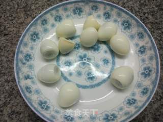 虎皮鹌鹑蛋盖菜心的做法步骤：2