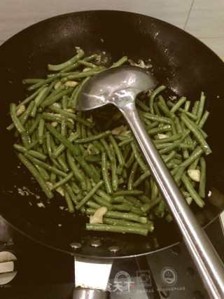 鸡胸肉炒豆角的做法步骤：5