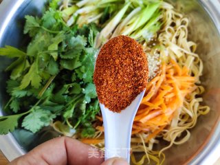 麻油拌干豆腐丝的做法步骤：9