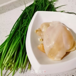 鸡肉韭菜饺子的做法步骤：1