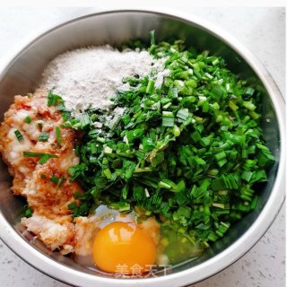 鸡肉韭菜饺子的做法步骤：3