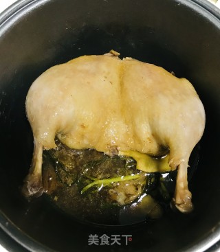 电饭锅焖鸭的做法步骤：7