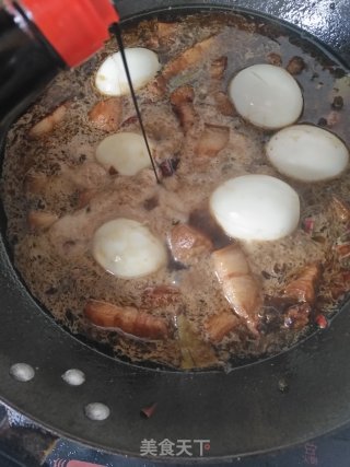 两者相配：秘制鸡蛋红烧肉的做法步骤：9