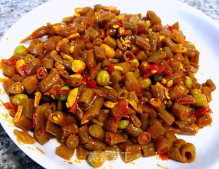 酸豆角辣炒鸡胗#食物边角料做大餐#的做法步骤：5