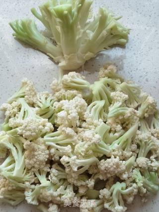 菜花拌黄瓜的做法步骤：1