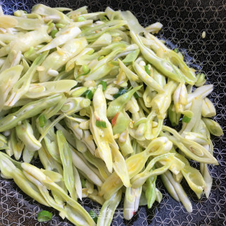 家常豆角的做法步骤：7