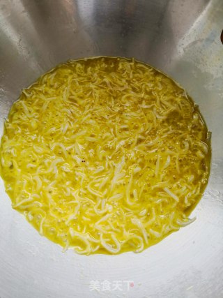 银鱼干葱油拌面的做法步骤：10