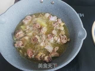 大块辣子鸡的做法步骤：2