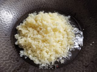 大蒜猪肉水饺的做法步骤：4