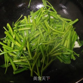 蒜蓉空心菜的做法步骤：3