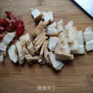 回锅肉炖白菜的做法步骤：3