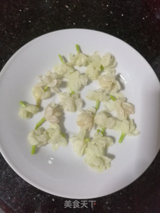 茉莉花鲜花蜜的做法步骤：3
