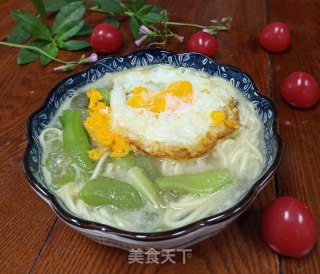 丝瓜荷包蛋汤面的做法步骤：9