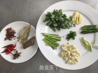 蒜蓉小龙虾的做法步骤：1