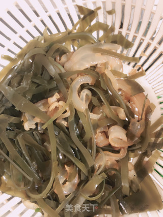 凉拌海带海海蜇丝的做法步骤：2
