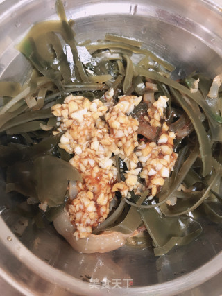 凉拌海带海海蜇丝的做法步骤：3