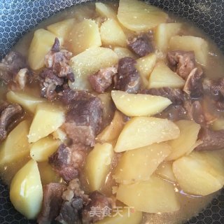牛腩烧土豆的做法步骤：9