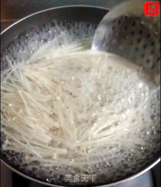 不正宗酸汤肥牛的做法步骤：1