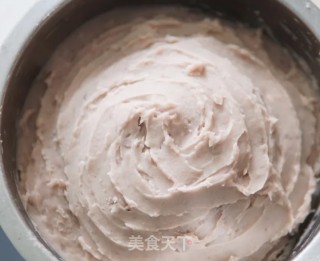 芋泥肉松手抓饼的做法步骤：2