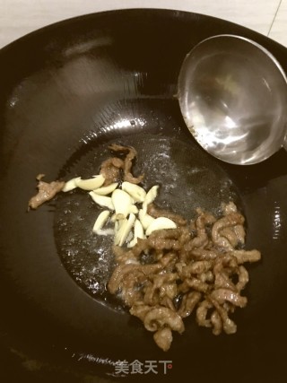 榨菜肉丝面的做法步骤：3