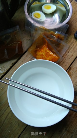 螺蛳粉的做法步骤：2