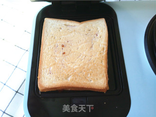 火腿蛋三明治的做法步骤：9