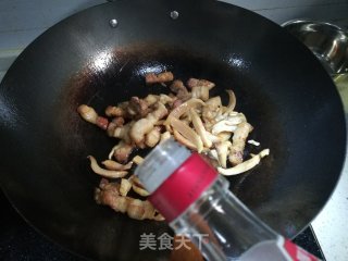 墨鱼干烧五花肉的做法步骤：6
