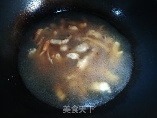 墨鱼干烧五花肉的做法步骤：7