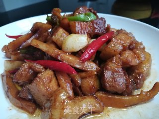 墨鱼干烧五花肉的做法步骤：11