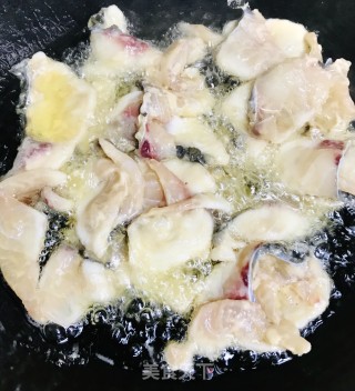 油滚鱼片的做法步骤：6