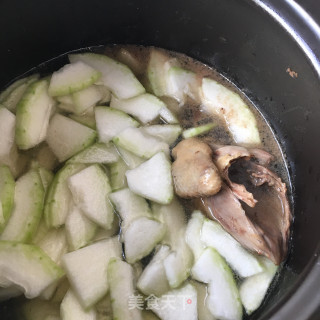 冬瓜虫草鸽子汤的做法步骤：5