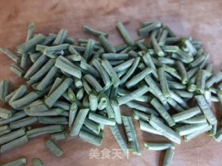 凉拌豆角的做法步骤：2