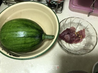 嫩南瓜丝炒肉的做法步骤：1