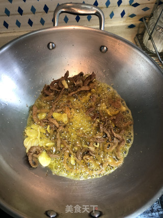 嫩南瓜丝炒肉的做法步骤：4