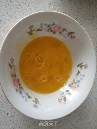 洋葱炒鸡蛋的做法步骤：2