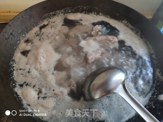 排骨山药汤的做法步骤：1