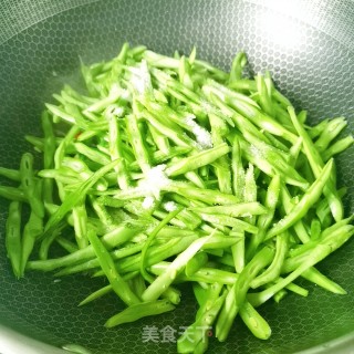 炝炒四季豆的做法步骤：7