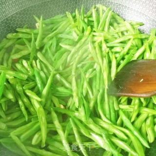 炝炒四季豆的做法步骤：8
