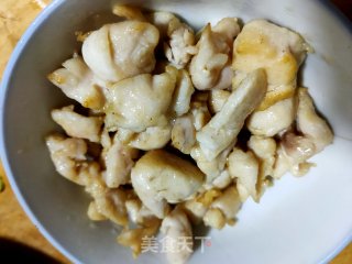 双耳炒鸡丁的做法步骤：12