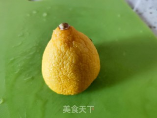 柠檬蜂蜜水的做法步骤：1