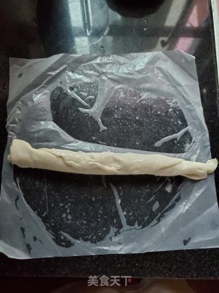 豆沙梅花酥的做法步骤：2