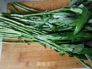 蒜蓉空心菜的做法步骤：1